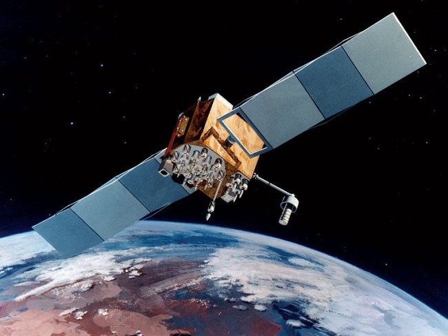 Запущенный в этом году экспериментальный GPS-спутник USA-242 может похвастаться длительным временем работы (более 10 лет) и более точным позиционированием (до полуметра)