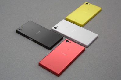 Xperia_Z5_Compact_all_back_001.0.0