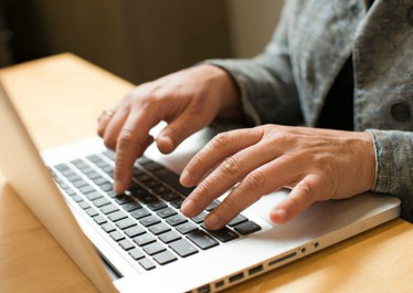 Миграционная служба запустила пилотный проект по организации онлайн-очереди