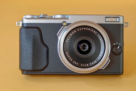 Fujifilm X70