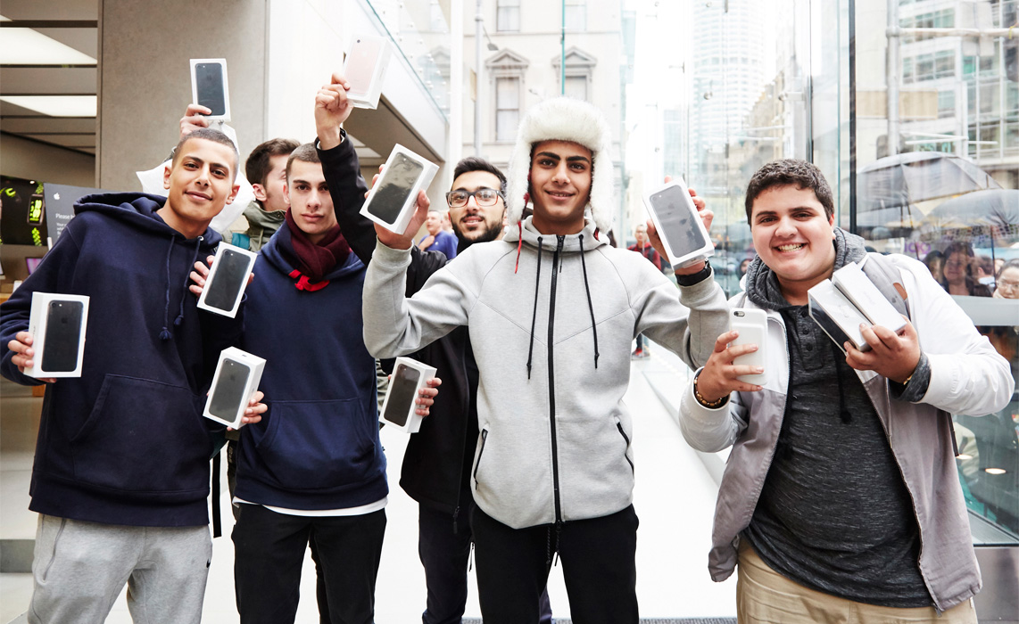Все находящиеся в продаже iPhone 7 завезены в государство Украину незаконно - руководитель ГФС