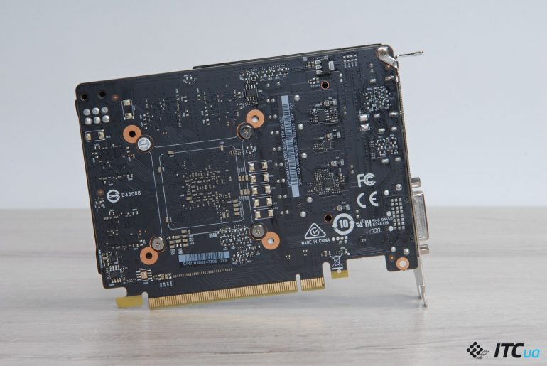 GeForce GTX 1050 vs. Radeon RX 560:     MSI AERO