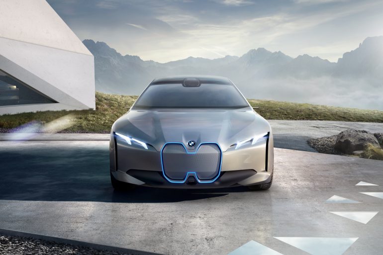       BMW i Vision Dynamics   200 /    600 