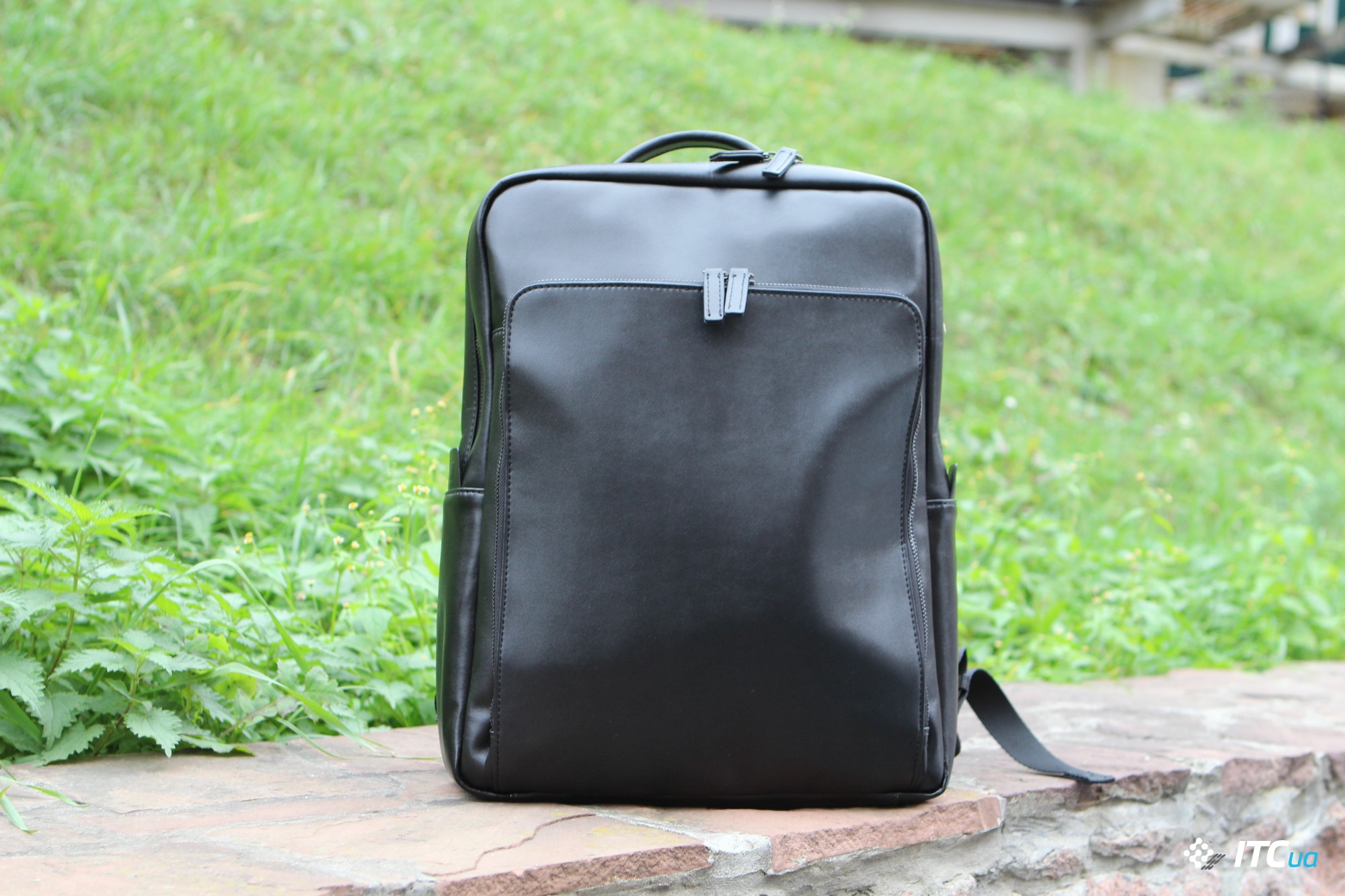   Xiaomi #3:   RunMi 90 Points Business Backpack
