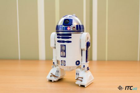 Обзор игрушечного дроида Sphero R2-D2 Обзор игрушечного дроида Sphero R2-D2