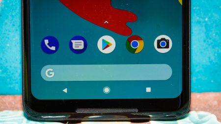 «Не фича, а баг»: Скрытая кнопка меню на смартфонах Google Pixel 2 и Pixel 2 XL оказалась ошибкой в ПО «Не фича, а баг»: Скрытая кнопка меню на смартфонах Google Pixel 2 и Pixel 2 XL оказалась ошибкой в ПО