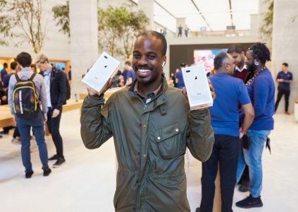 CNBC: 64% американцев владеют хотя бы одним устройством Apple, а в каждом доме США можно найти в среднем 2,6 «яблочных» гаджета CNBC: 64% американцев владеют хотя бы одним устройством Apple, а в каждом доме США можно найти в среднем 2,6 «яблочных» гаджета