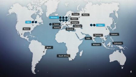 Mercedes-Benz построит шесть заводов про сборке электромобилей на трех континентах, а рядом разместит фабрики по производству батарей Mercedes-Benz построит шесть заводов про сборке электромобилей на трех континентах, а рядом разместит фабрики по производству батарей