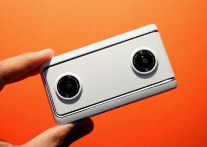 Google представила простые камеры для съёмки контента в формате VR180 Google представила простые камеры для съёмки контента в формате VR180