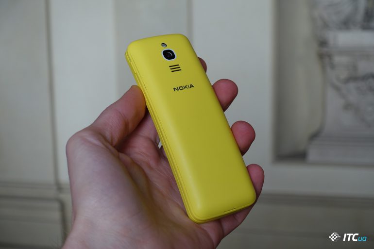     Nokia 8110 4G  Nokia 1