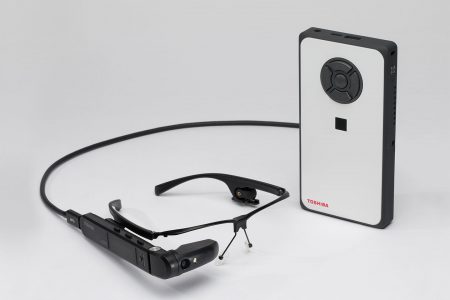 Toshiba представила конкурента умным очкам Google Glass Enterprise Edition. И это первые такие очки с ОС Windows 10 Toshiba представила конкурента умным очкам Google Glass Enterprise Edition. И это первые такие очки с ОС Windows 10