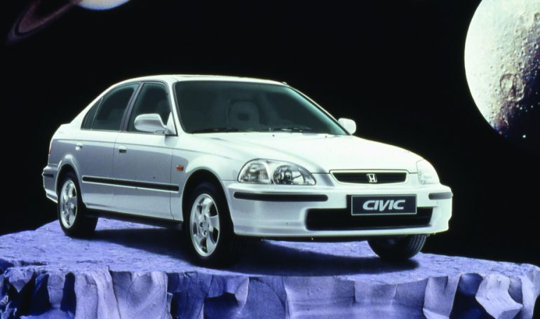  Honda Civic 4D:     ,     Honda?