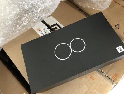 Большой анонс смартфонов Xiaomi состоится 31 мая, флагманский смартфон Mi 8 будет стоить от $440 Большой анонс смартфонов Xiaomi состоится 31 мая, флагманский смартфон Mi 8 будет стоить от $440