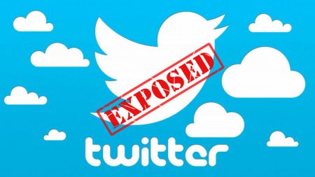 Twitter призвал всех 330 млн пользователей сменить пароли из-за ошибки при их хранении Twitter призвал всех 330 млн пользователей сменить пароли из-за ошибки при их хранении
