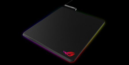 ASUS оснастила коврик для мыши ROG Balteus подсветкой и панелью для беспроводной зарядки смартфонов ASUS оснастила коврик для мыши ROG Balteus подсветкой и панелью для беспроводной зарядки смартфонов