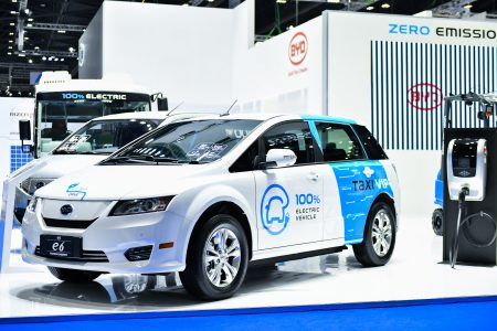 Мировой лидер по производству электромобилей BYD рассматривает возможность разместить в Украине производство батарей для электротранспорта Мировой лидер по производству электромобилей BYD рассматривает возможность разместить в Украине производство батарей для электротранспорта