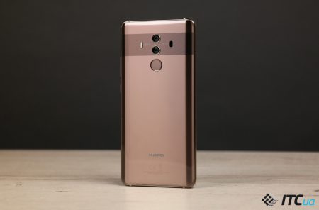 Huawei заказала у Samsung 6.9-дюймовые OLED дисплеи, вероятно для смартфона Mate 20 Pro Huawei заказала у Samsung 6.9-дюймовые OLED дисплеи, вероятно для смартфона Mate 20 Pro