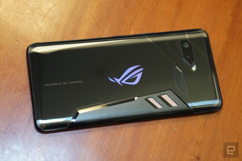 ASUS ROG Phone  : 6- AMOLED (90 ),  Snapdragon 845,   USB-C,     -