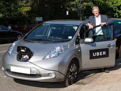 Uber будет доплачивать американским водителям, которые пользуются электромобилями для перевозки клиентов Uber будет доплачивать американским водителям, которые пользуются электромобилями для перевозки клиентов