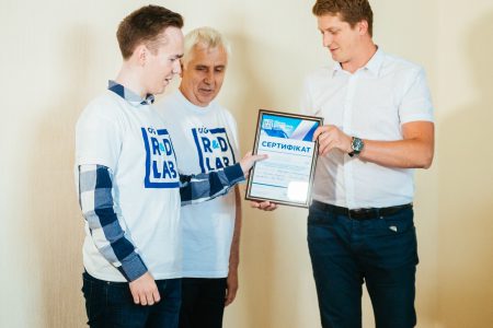 Украинский студент получил 500 тыс. грн на развитие проекта инверторного стабилизатора напряжения от стипендиальной программы CIG R&D LAB Украинский студент получил 500 тыс. грн на развитие проекта инверторного стабилизатора напряжения от стипендиальной программы CIG R&D LAB