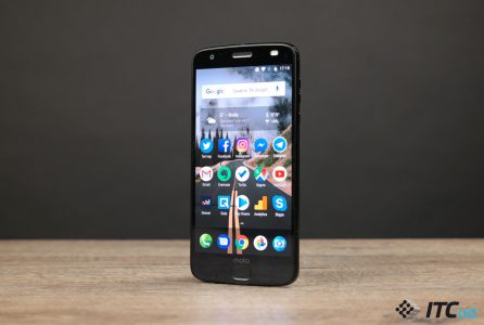Смартфон Moto Z3 Force с «небьющимся» экраном ShatterShield в нынешнем году ждать не стоит Смартфон Moto Z3 Force с «небьющимся» экраном ShatterShield в нынешнем году ждать не стоит