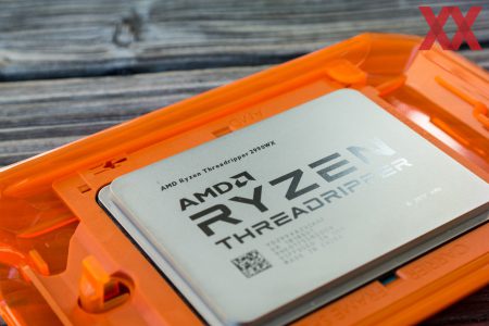 CPU AMD Threadripper 2990WX проверили экстремальным разгоном: частота подскочила до 5,3 ГГц, энергопотребление перевалило за 1000 Вт CPU AMD Threadripper 2990WX проверили экстремальным разгоном: частота подскочила до 5,3 ГГц, энергопотребление перевалило за 1000 Вт