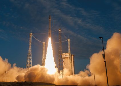 Осуществлён успешный 12-й старт европейской ракеты Vega с украинским двигателем Осуществлён успешный 12-й старт европейской ракеты Vega с украинским двигателем