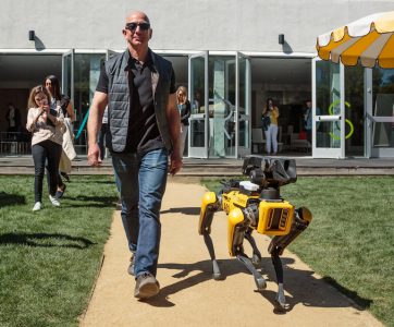 Джефф Безос основал благотворительный фонд Bezos Day One Fund в размере $2 млрд Джефф Безос основал благотворительный фонд Bezos Day One Fund в размере $2 млрд