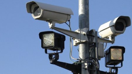 Кабмин одобрил введение системы фото- и видеофиксации нарушений правил дорожного движения на дорогах Кабмин одобрил введение системы фото- и видеофиксации нарушений правил дорожного движения на дорогах