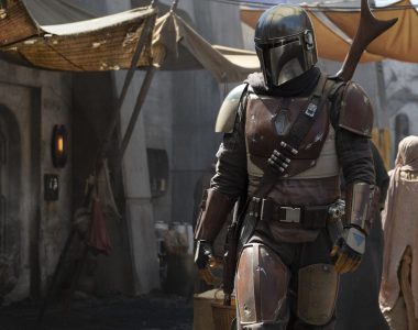 Lucasfilm опубликовал первое изображение и список режиссеров нового сериала The Mandalorian / «Мандалорец» (одну из серий снимет Тайка Вайтити) Lucasfilm опубликовал первое изображение и список режиссеров нового сериала The Mandalorian / «Мандалорец» (одну из серий снимет Тайка Вайтити)