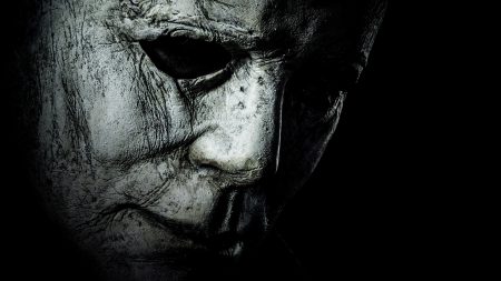 Рецензия на фильм «Хэллоуин» / Halloween Рецензия на фильм «Хэллоуин» / Halloween