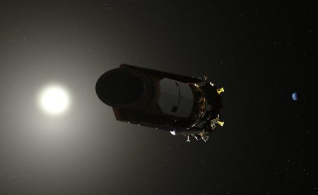 NASA снова отправило космический телескоп «Кеплер» в спячку, из которой он может уже и не выйти NASA снова отправило космический телескоп «Кеплер» в спячку, из которой он может уже и не выйти