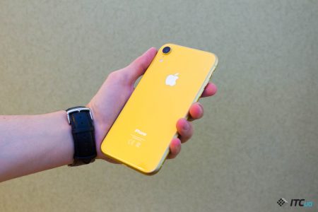 Apple отрицает информацию о падении продаж, заявляя о рекордных продажах iPhone Xr Apple отрицает информацию о падении продаж, заявляя о рекордных продажах iPhone Xr