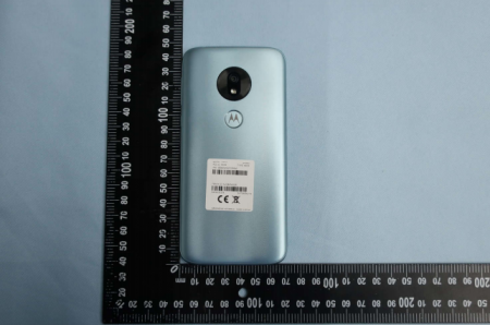 Новый смартфон Moto G7 Play получил «бровь» и аккумулятор существенно меньшей емкости Новый смартфон Moto G7 Play получил «бровь» и аккумулятор существенно меньшей емкости