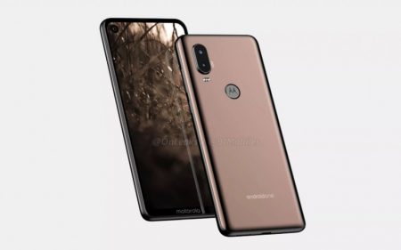 Появились изображения и видео смартфона Motorola P40 с «дырявым» экраном и широченным «подбородком» Появились изображения и видео смартфона Motorola P40 с «дырявым» экраном и широченным «подбородком»
