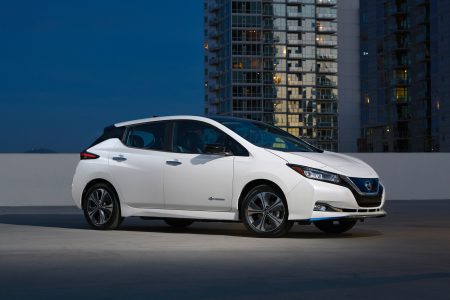 На CES 2019 представили электромобиль Nissan Leaf e+ (Leaf Plus) с двигателем 160 кВт, батареей 62 кВтч и запасом хода 385 км (WLTP) На CES 2019 представили электромобиль Nissan Leaf e+ (Leaf Plus) с двигателем 160 кВт, батареей 62 кВтч и запасом хода 385 км (WLTP)