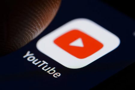 YouTube попал в скандал: популярный видеосервис обвиняют в содействии сексуальной эксплуатации детей YouTube попал в скандал: популярный видеосервис обвиняют в содействии сексуальной эксплуатации детей