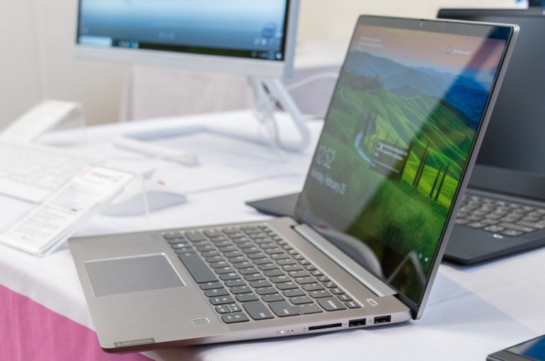 Lenovo  MWC 2019:    IdeaPad  ThinkPad