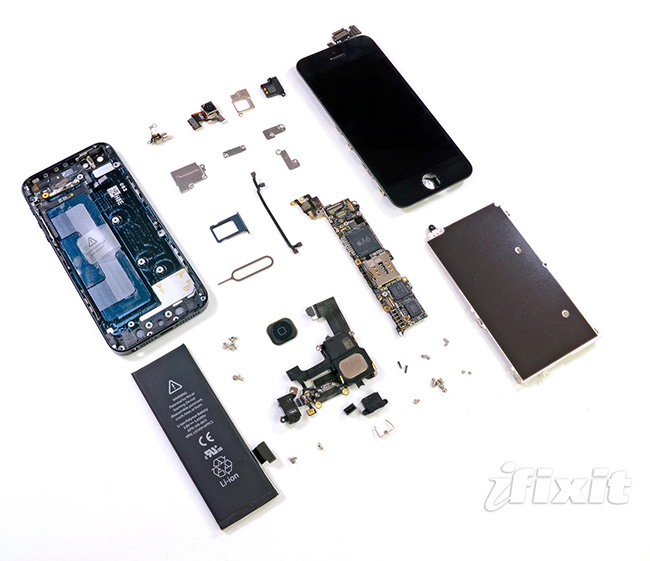 Специалисты iFixit разобрали iPhone 5 до винтика