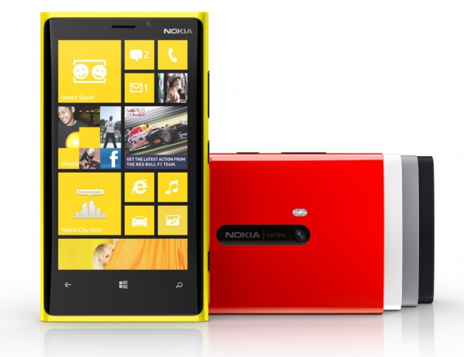 Стала известна стоимость Nokia Lumia 920 и 820 в Европе