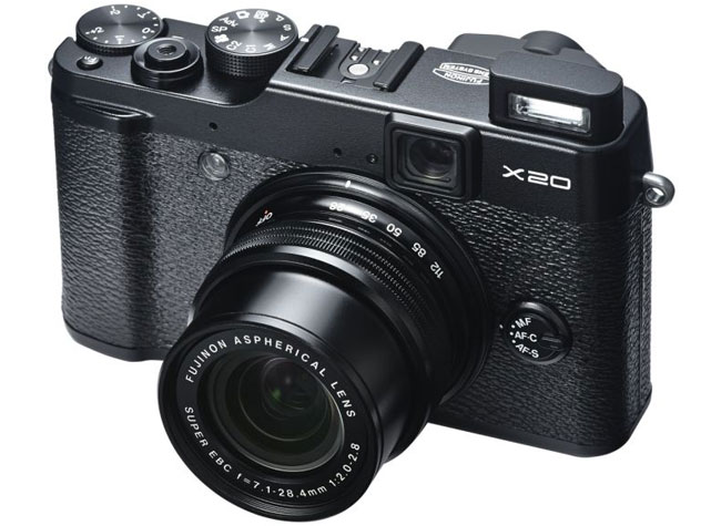 Fujifilm представила в Украине цифровую фотокамеру X20