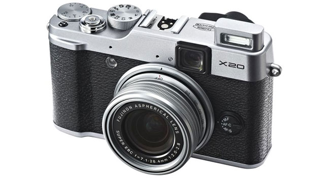 Fujifilm представила в Украине цифровую фотокамеру X20