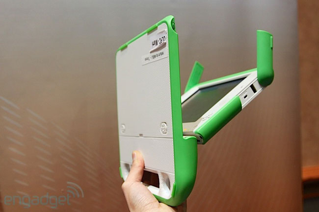 Стали известны некоторые характеристики устройства OLPC XO-4