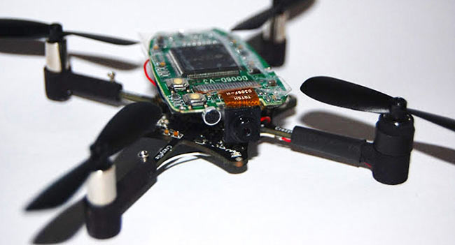 02-Crazyflie-Nano-Quadcopter