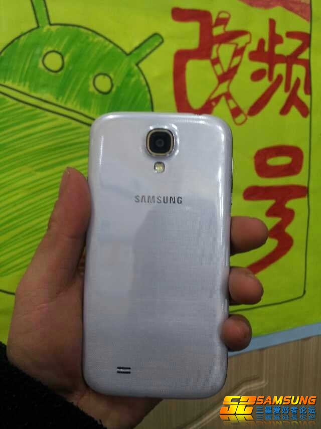 Обновлено: Много шпионских фотографий Samsung Galaxy S IV