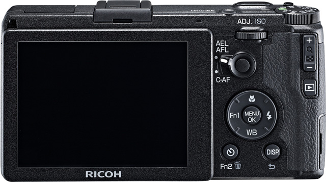 Ricoh анонсировала компактную фотокамеру GR с APS-C сенсором