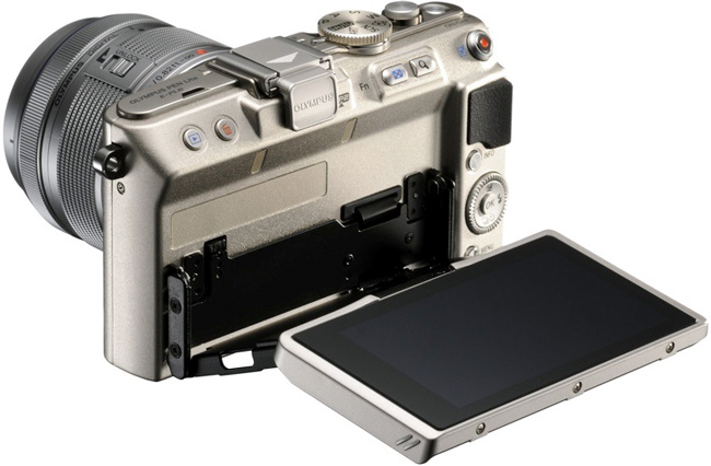 Olympus анонсировала камеру PEN Lite E-PL6 формата Micro Four Thirds