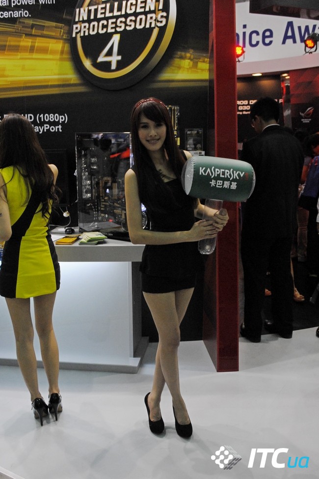 Computex 2013. Booth Babes