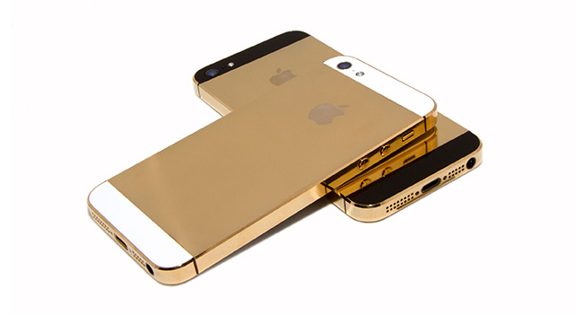 Apple запросила увеличение объемов производства смартфонов iPhone 5S в золотистом корпусе