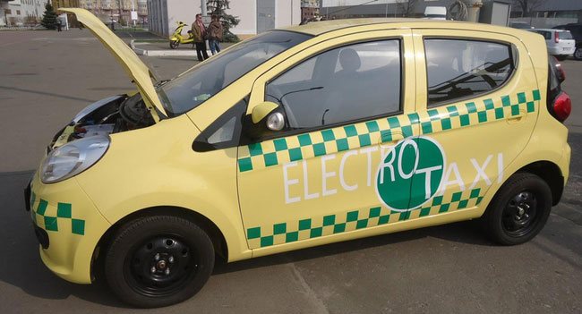 К следующему курортному сезону в Крыму могут начать работу такси на базе электромобилей